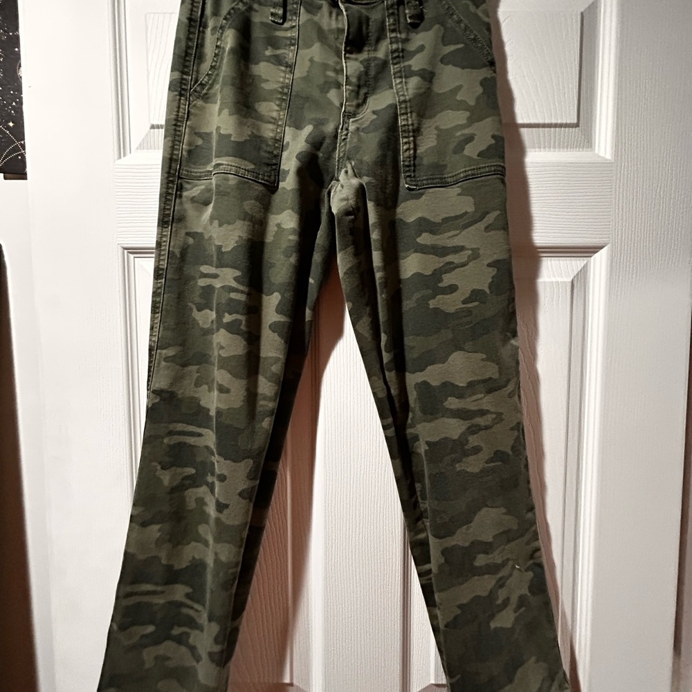 Camouflage Cargo Pants 🪖🔥 Street Style Staple